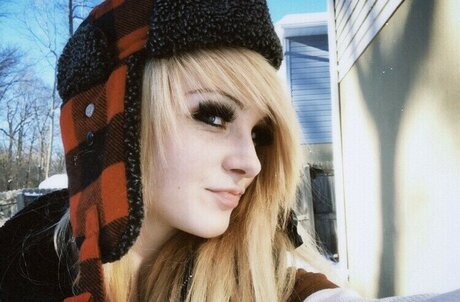 Shauna Dean Cokeland exclusive pornstar gallery