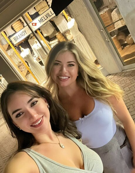 Natalie Winters star adult photos