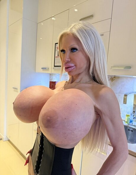 Baj Angelika porn model photo