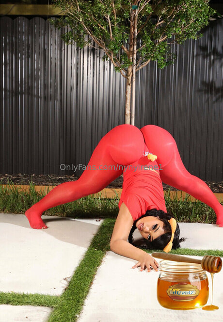 NyNyirene model porn galleries