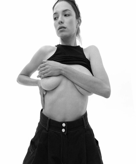 Polina Nelen model pretty pictures