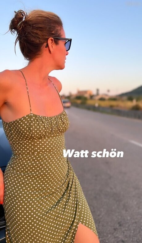 mom fuck onlyfans free xxx image