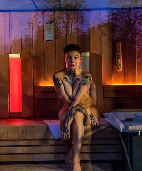 waitress onlyfans art porn pics