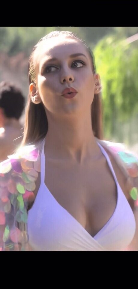 Ester Exp sito model porn pic