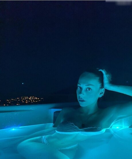 Ester Exp sito model nudes archive