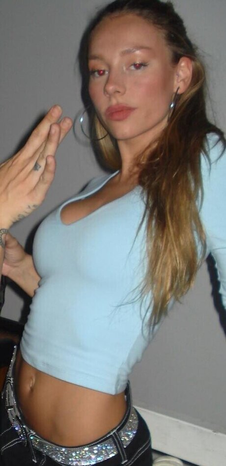 Ester Exp sito star best photos