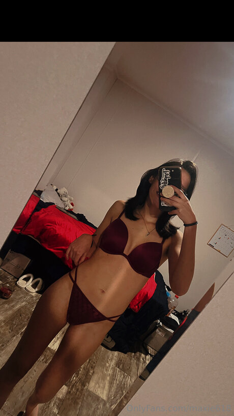 Maxie618 beautiful pornstar photos