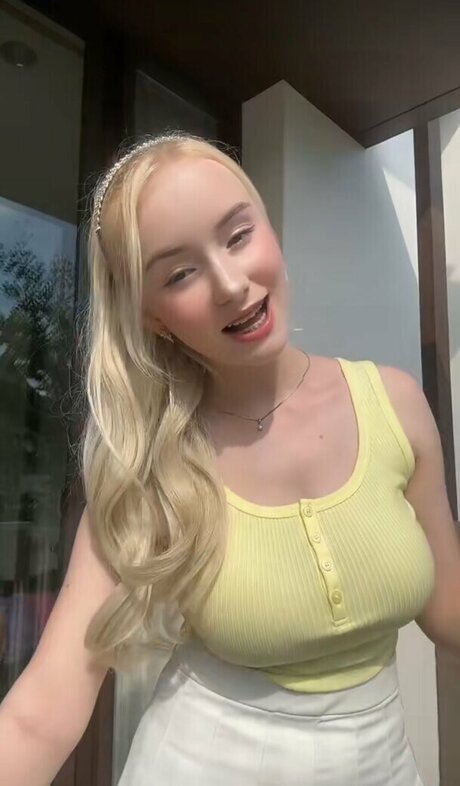 Dasha Gartman top model pics