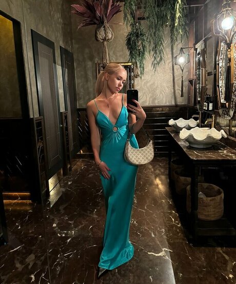 pretty pussy onlyfans hot porn pic