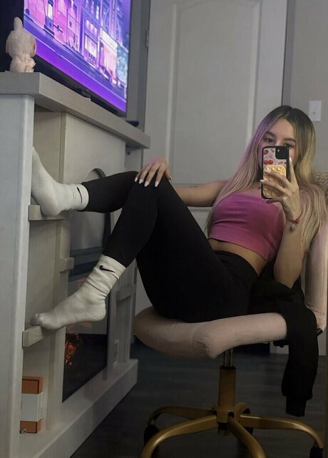 Spoilnat hot model picture