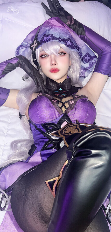 Faixvey pretty actress images