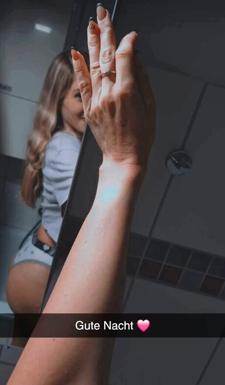 body onlyfans hot naked photo