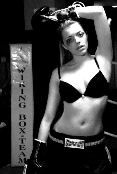 blonde strip onlyfans pretty pictures