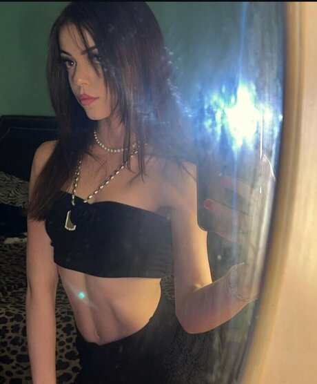 Zion Diamond model sexy archive