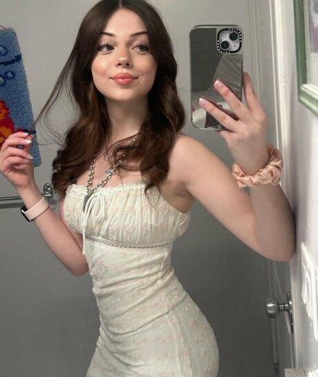 Zion Diamond model xxx image