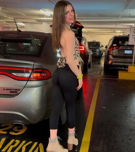 Zion Diamond free pornstar pic