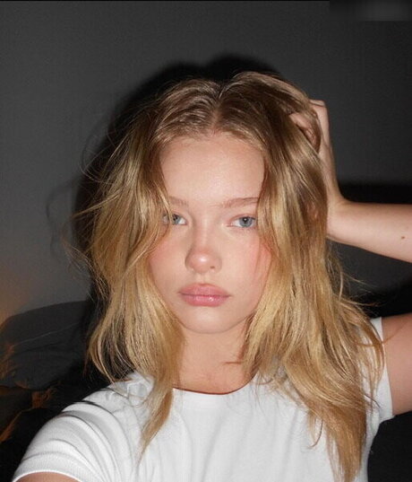 pdm clara high quality actress pic