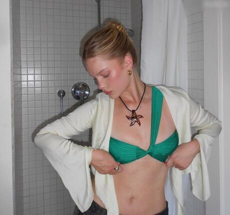 pdm clara naked pornstar gallery