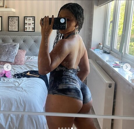 goldenbihxo model top archive