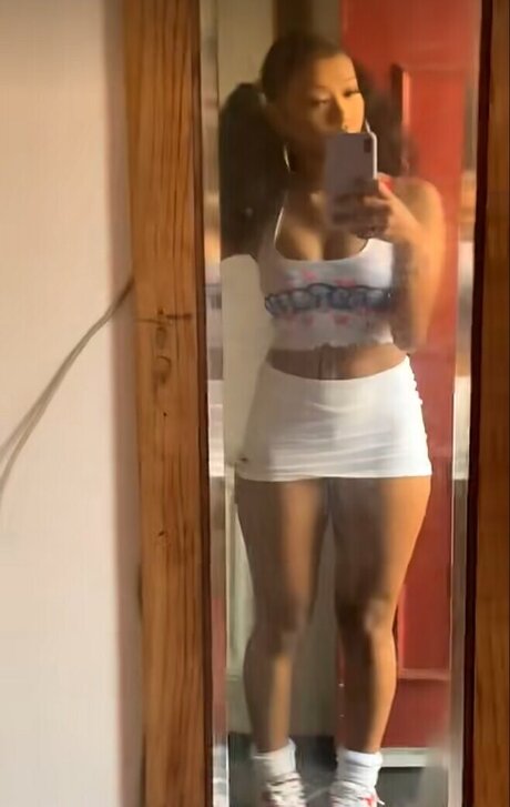 goldenbihxo hot pornstar img