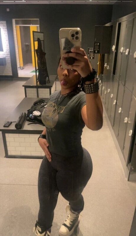 goldenbihxo top model photos