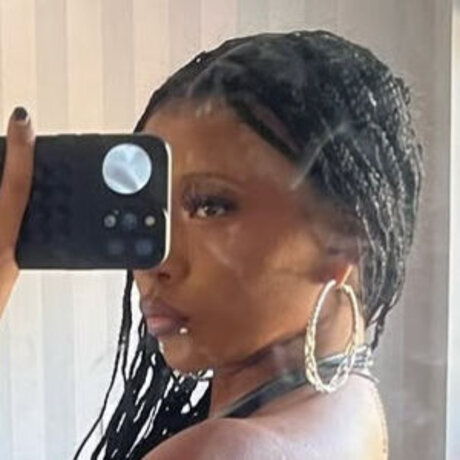 blonde muscle onlyfans pretty img