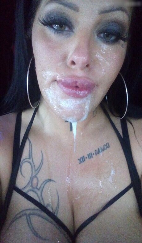 Ashley Cumstar erotic actress gallery