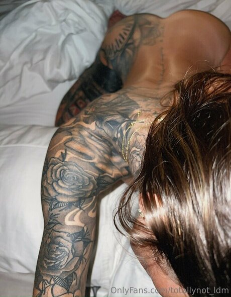 ldmfitmodel exclusive pornstar pic