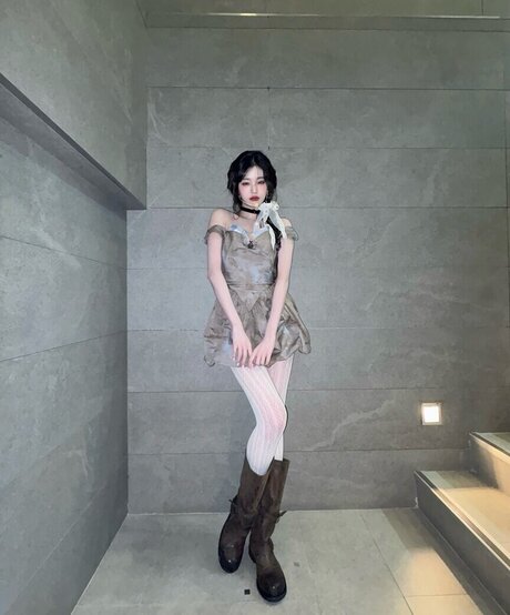 hottest midget onlyfans sexy nude pics