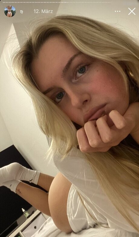 blowjob brunette onlyfans hd img