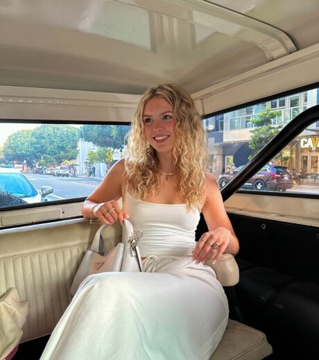 Facialize Me model art img