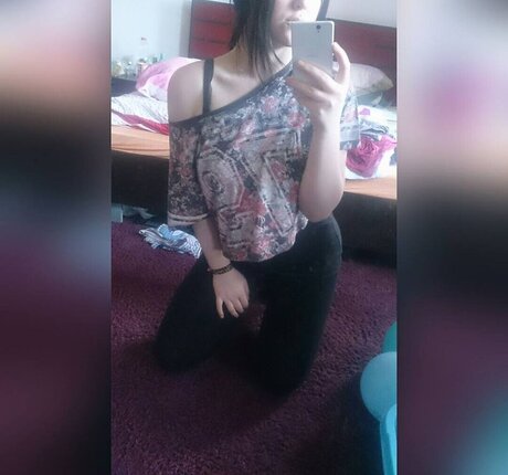 Laura Knoblauch sexy actress archive