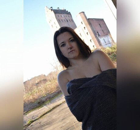 Laura Knoblauch nice star pictures