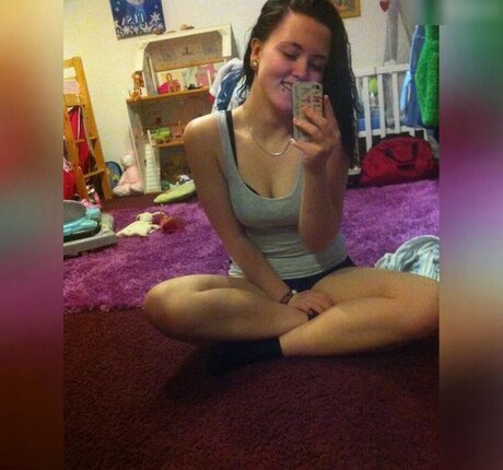 Laura Knoblauch model beautiful pictures