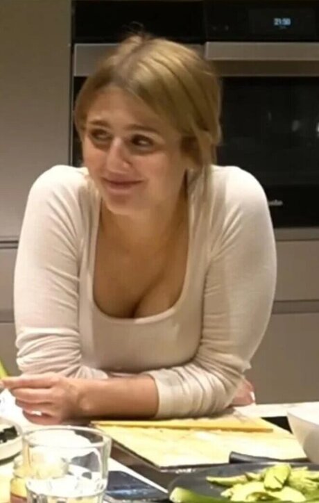 Melina msxou model pretty images