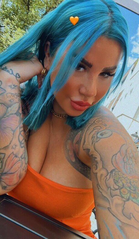 Kate Merlan sexy model pic