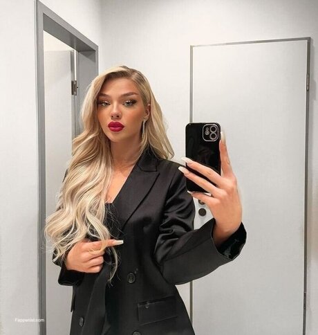 squirt teen onlyfans hd archive