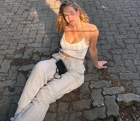 Justleo pornstar naked img