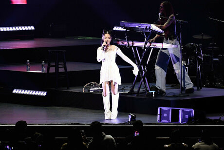 Bella Poarch star photo