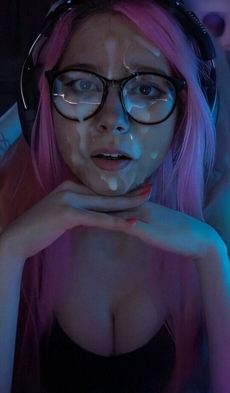 sickEmoAngel model pornographic photo