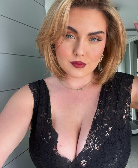 beauty nude onlyfans beautiful picture