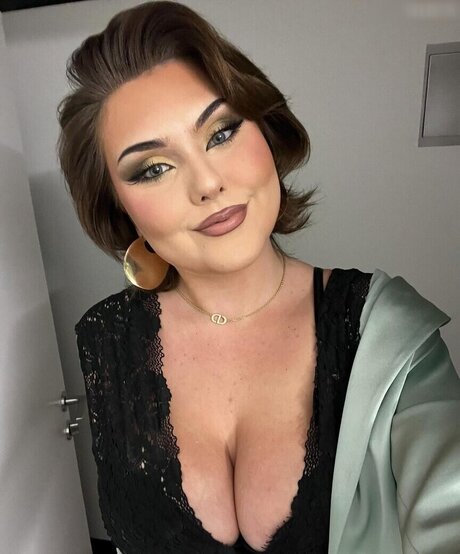 JohannaMuellner hd actress pic