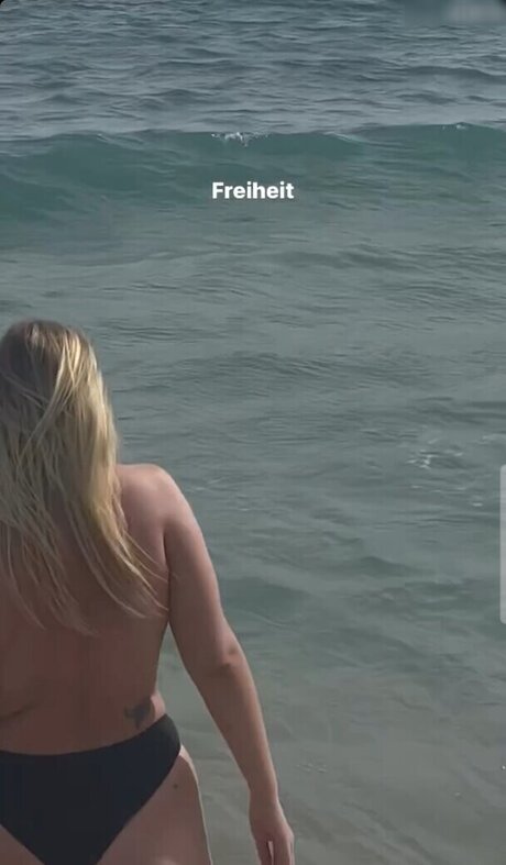 Viky kid top pornstar picture