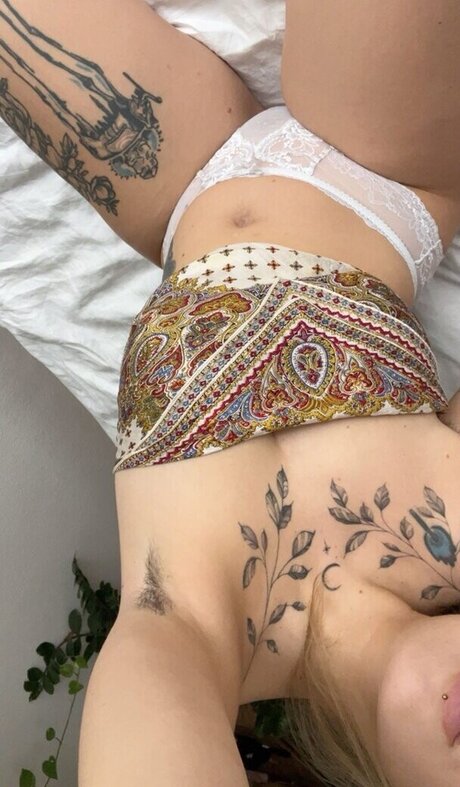 Viky kid nude actress picture