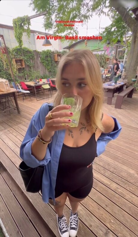 Viky kid sex star image