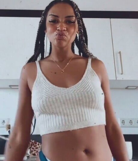 skinny white girl onlyfans free xxx image