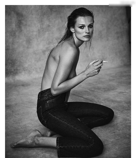 Edita Vilkeviciute hot actress pictures