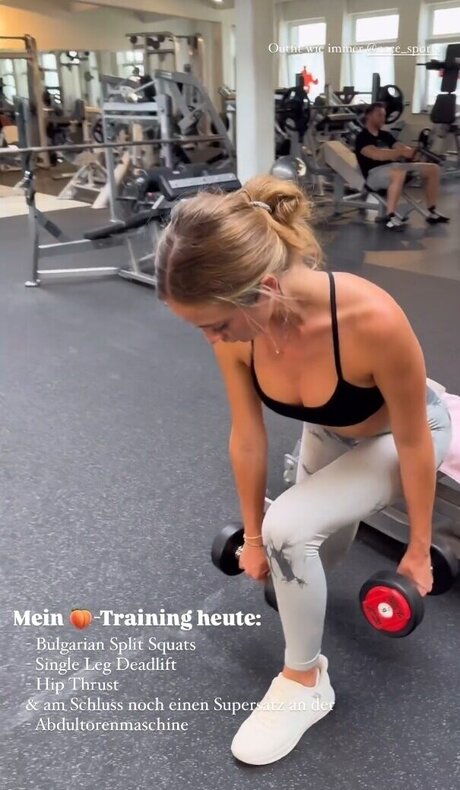 mom fuck onlyfans porno picture