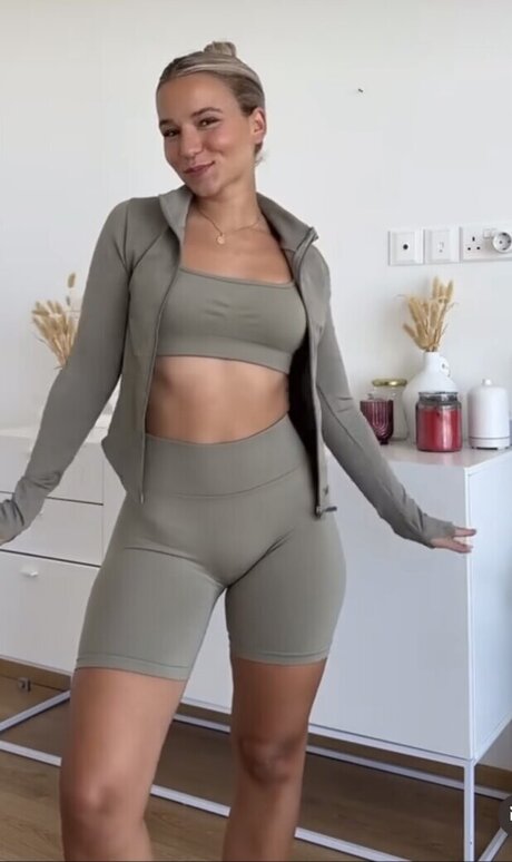 chubby kitty onlyfans exclusive photo