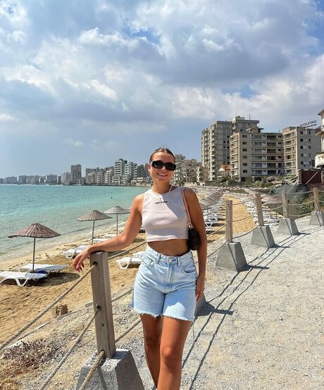 lightskin onlyfans free nude archive